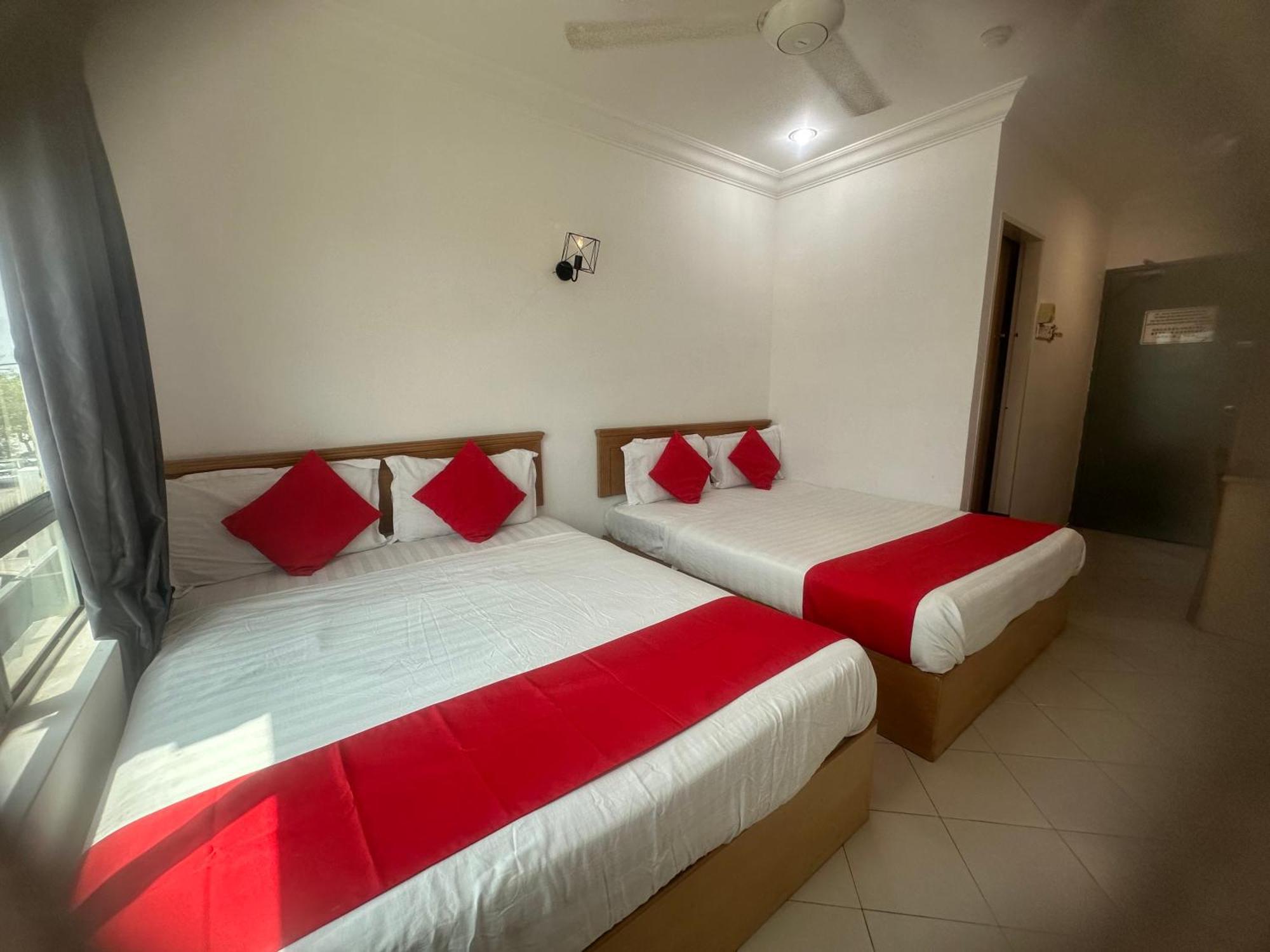 V Hotel Teluk Intan Luaran gambar