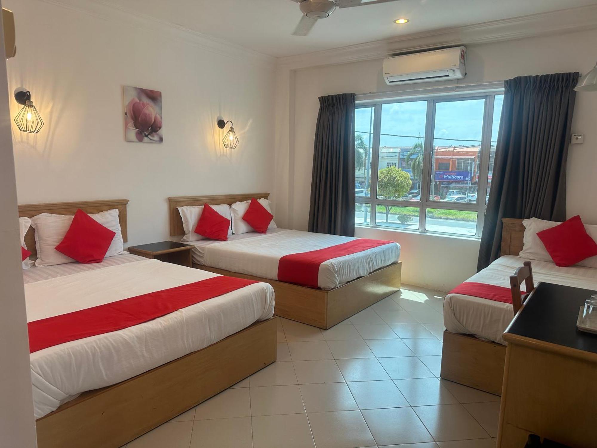 V Hotel Teluk Intan Luaran gambar